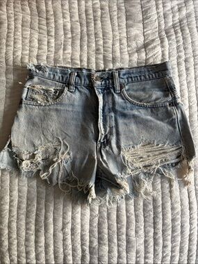 Destroyed vintage Levi’s shorts
